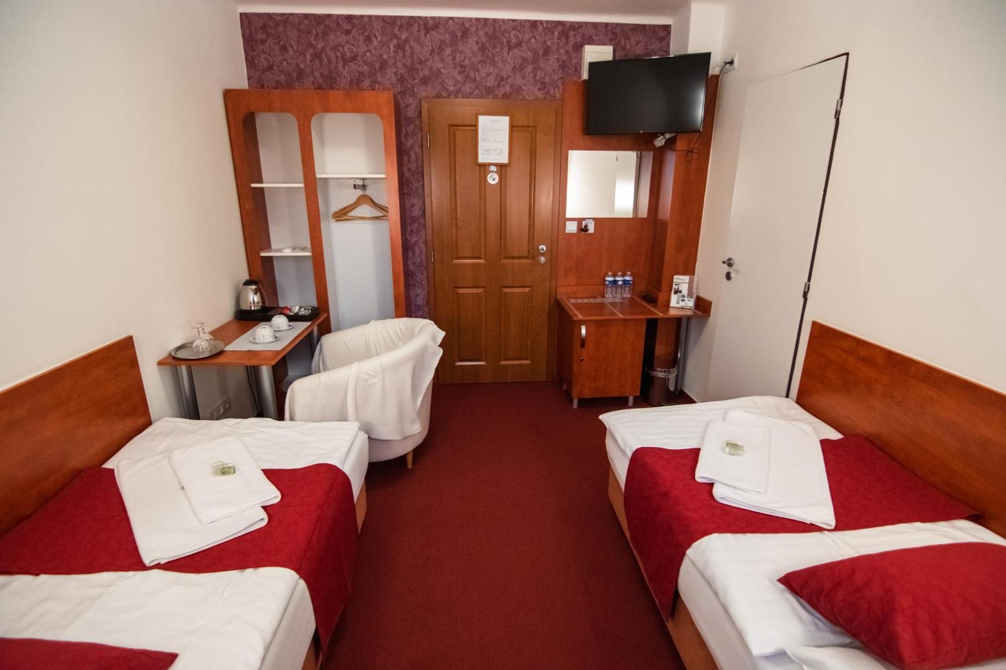 Hotel U Kaple Дечин Екстер'єр фото